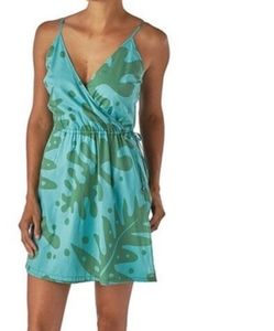 Patagonia Wrap Pataloha Leaf Print Dress size 4